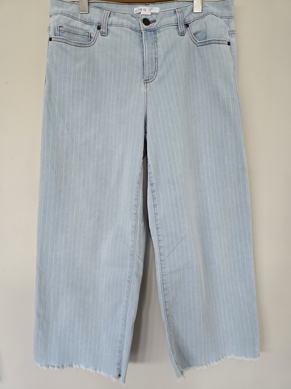 cleo Light Blue Pinstripe Wide-Leg Raw Hem Capris Jeans. Size 12 Women's